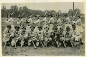 Team photograph of the South Bend Blue Sox, 1949.